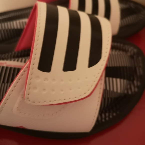 Adidas sandals slippers - Picture 2 of 9